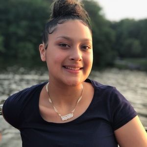 Meet your Posher, Jessenia